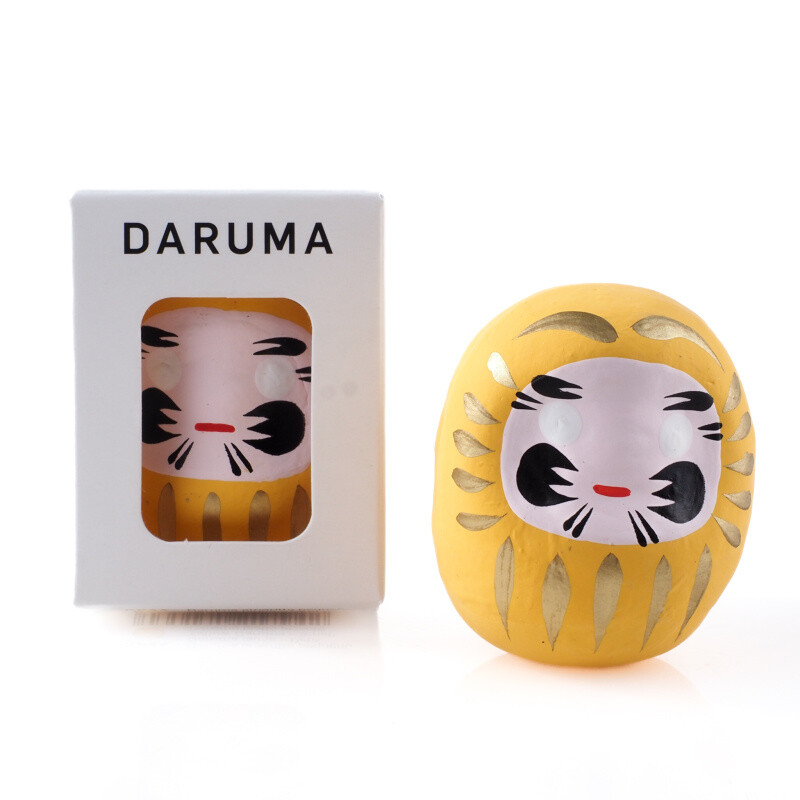 Daruma panenka - prosperita 4,8 cm žlutá