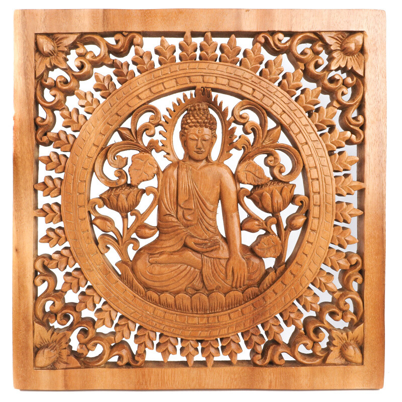 Závěsná dekorace dřevo Buddha 39 x 40 cm světlá