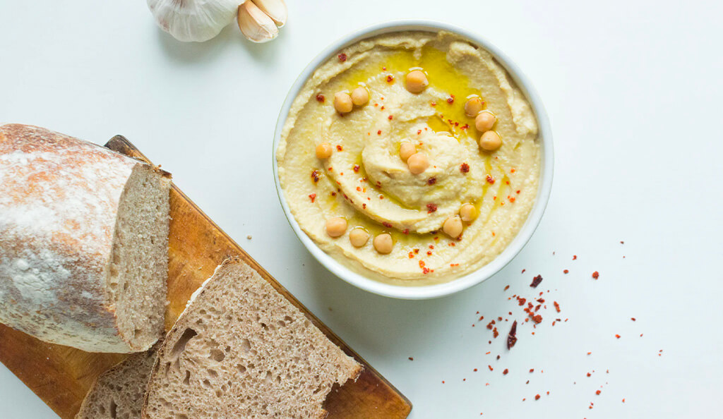 Hummus - studený pokrm z rozmačkané cizrny