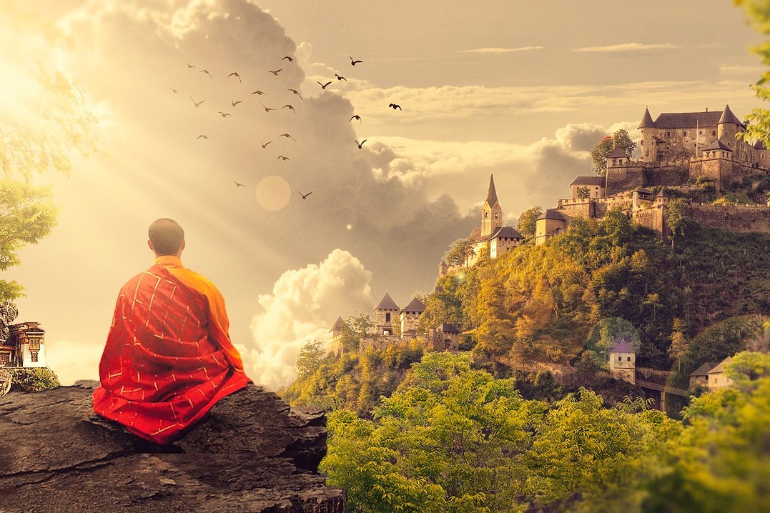 Sedící buddhistický mnich
